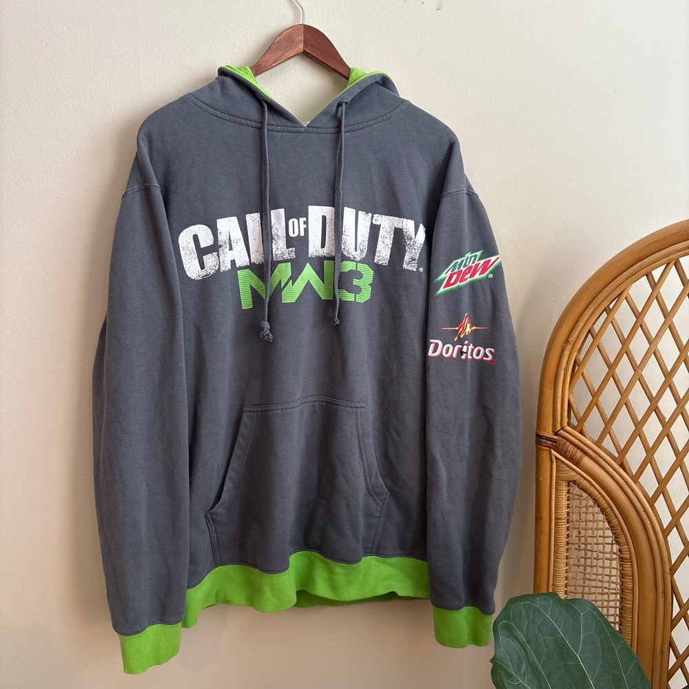 Vintage Y2K Style 2011 Call of Duty MW3 Mountain Dew Doritos Official Hoodie